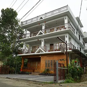 2* Bed & Breakfast Periyar Woods